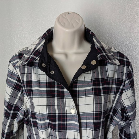 Bernardo Reversible Plaid Water Resistant Raincoat / Trenchcoat - Picture 4 of 12